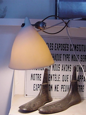 matte-porcelain-clip-on-lamp