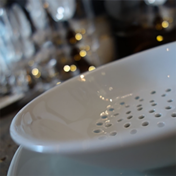 porcelain-perforated-dish-zoom