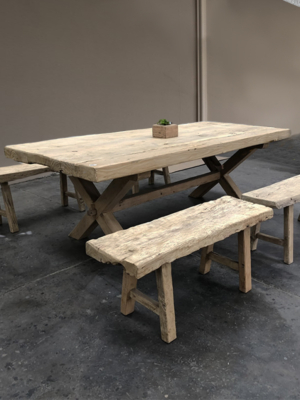 pine-wood-dining-table